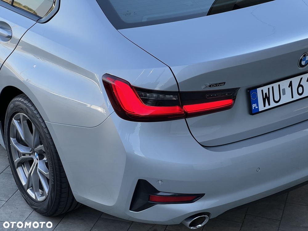 BMW Seria 3 320d xDrive Sport Line - 14