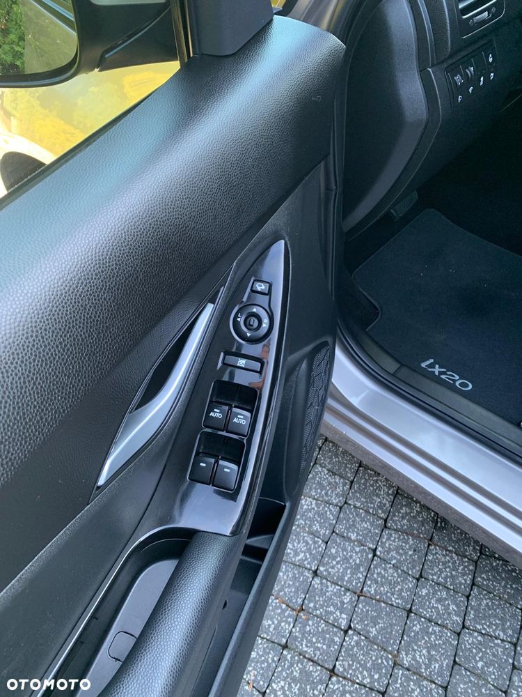 Hyundai ix20 1.6 Premium - 14