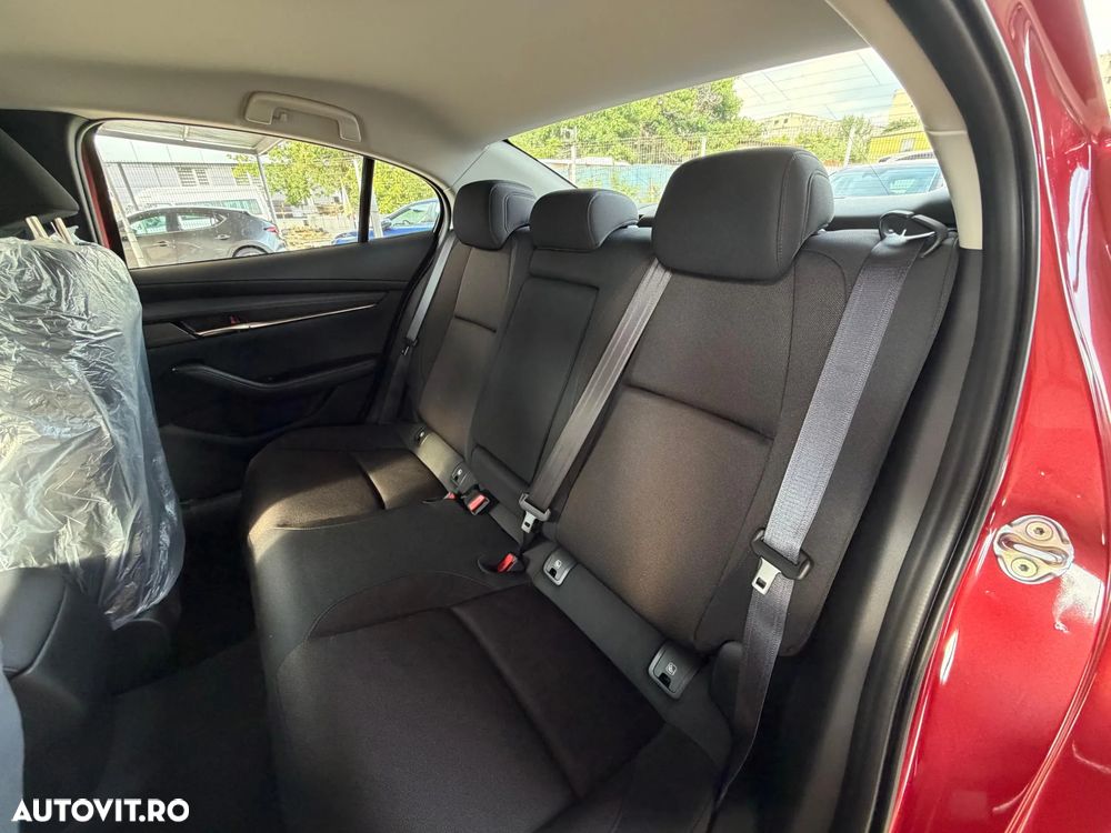 Mazda 3 e-Skyactiv X186 AT MHEV Center-Line - 11