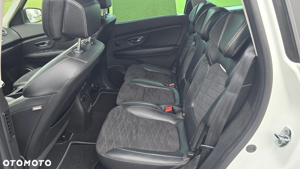 Renault Grand Scenic - 12
