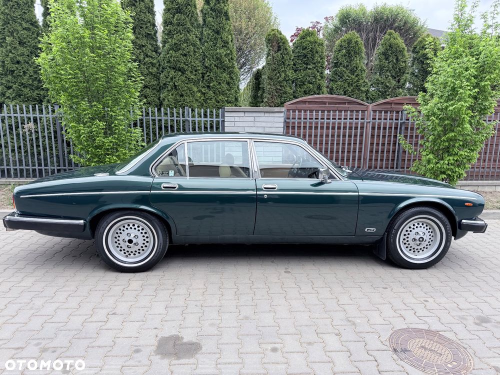 Jaguar XJ - 6