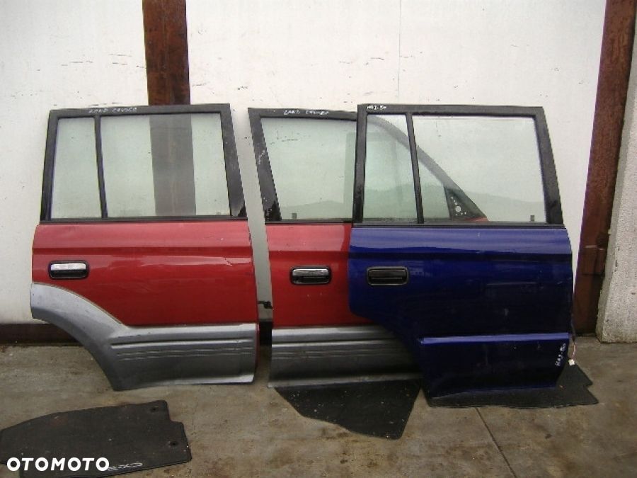 LAND CRUISER 90 95 DRZWI tył przód prawe klamka - 1