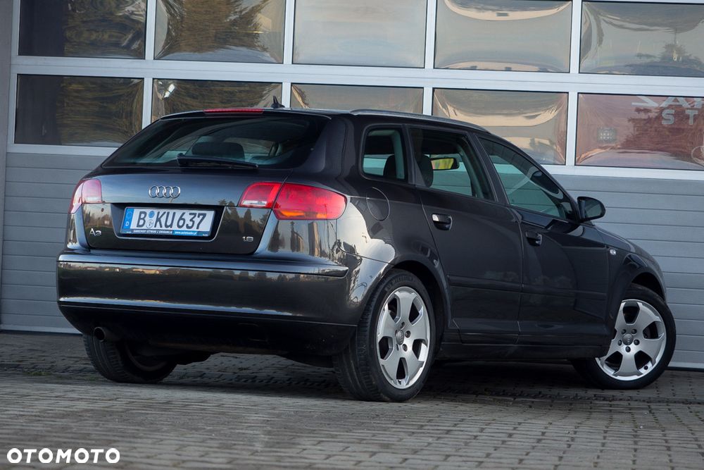 Audi A3 Sportback 1.6 Attraction - 8