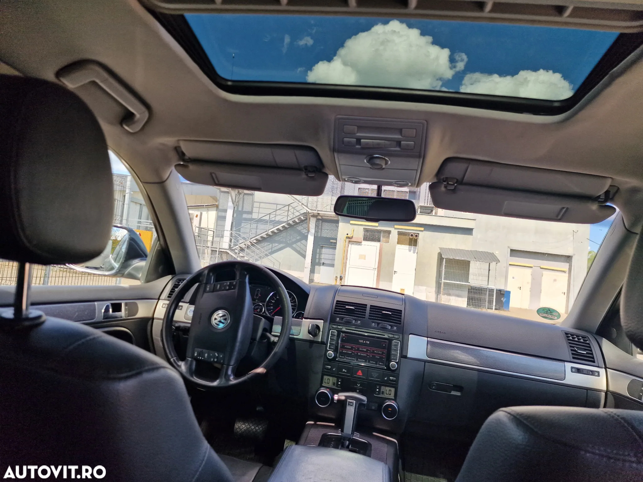 Volkswagen Touareg - 15