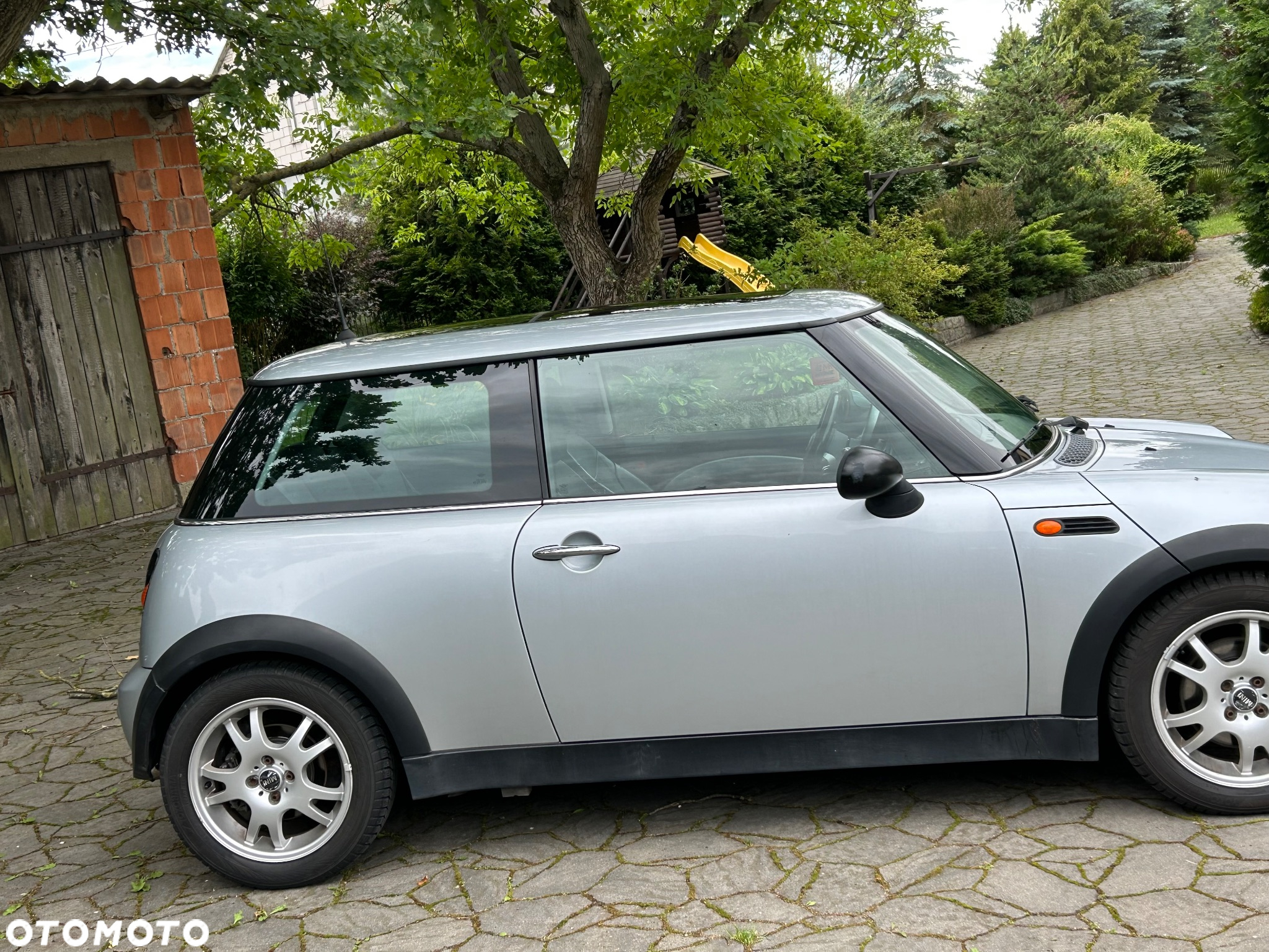 MINI ONE - 4
