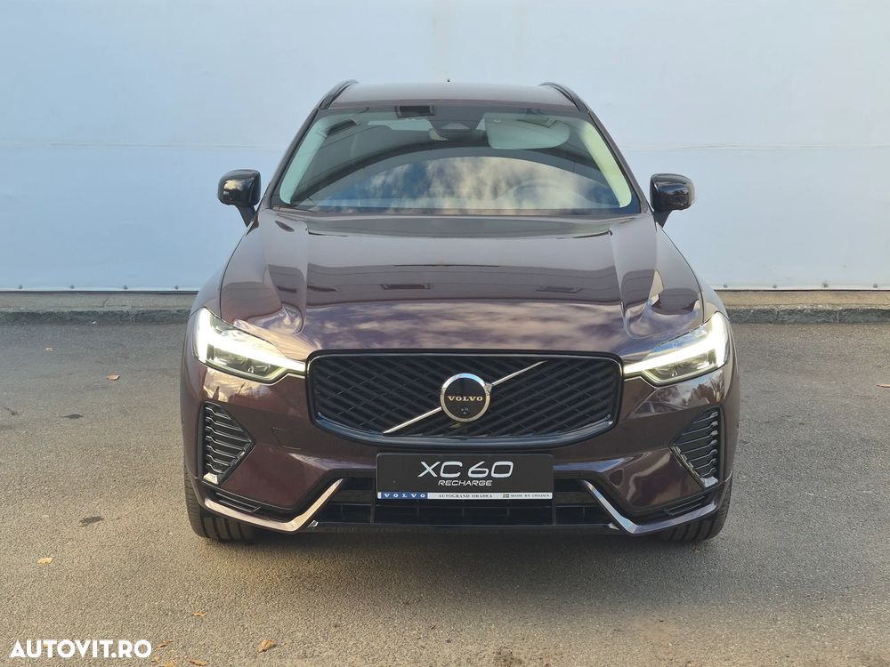 Volvo XC 60 B5 AT AWD MHEV Plus Dark - 2