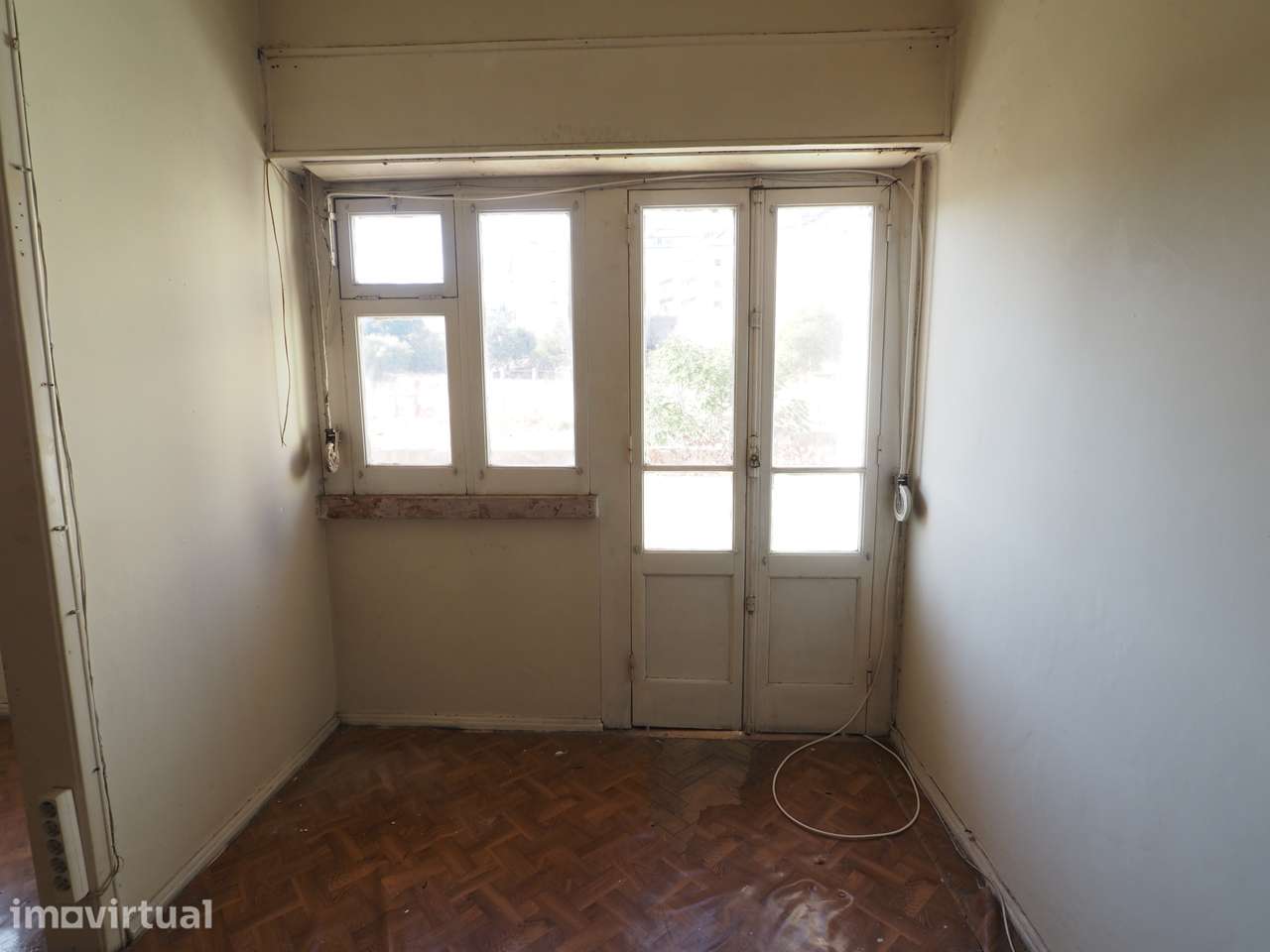 Apartamento para Investimento - T2 na Ajuda - Grande imagem: 4/16