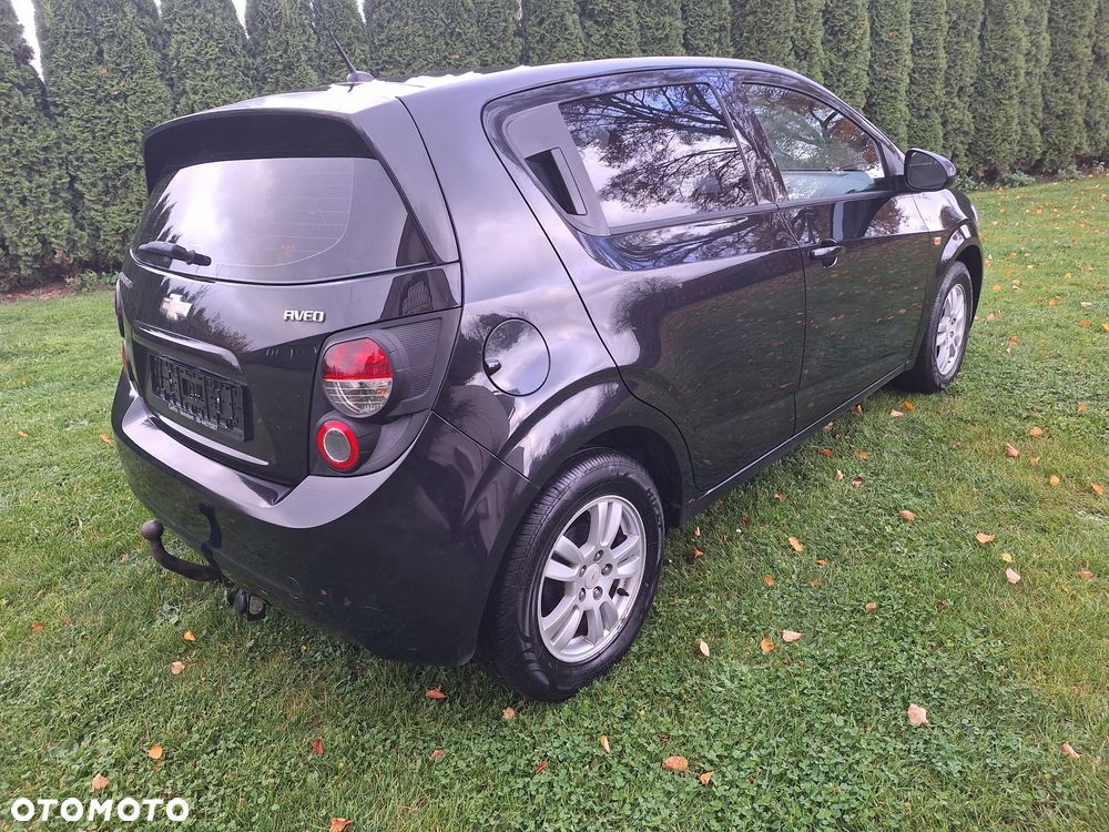 Chevrolet Aveo - 12