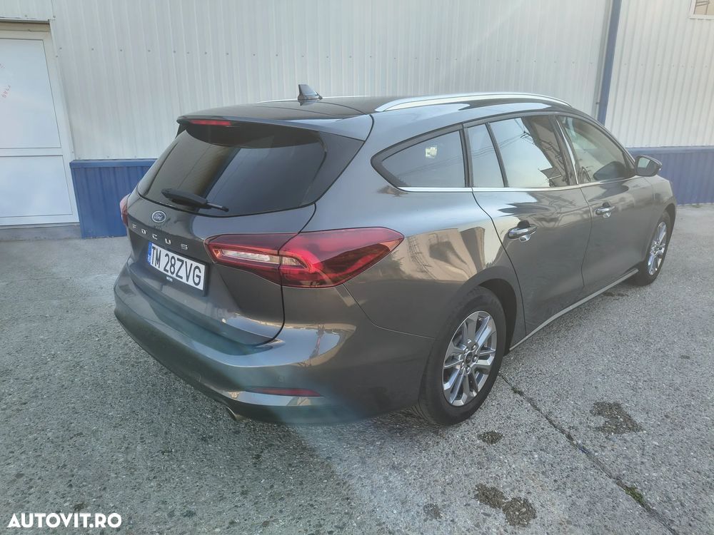 Ford Focus 1.5 EcoBlue Start-Stopp-System Aut. TITANIUM - 6