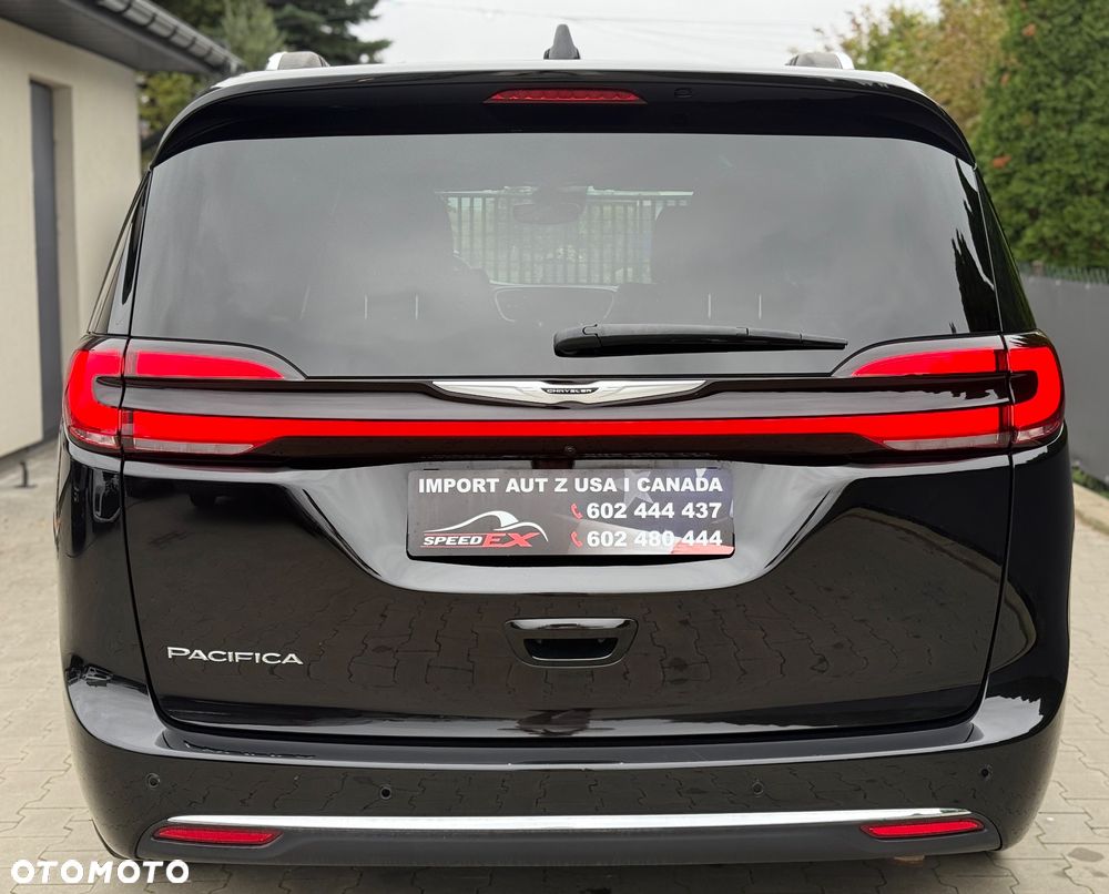 Chrysler Pacifica - 9