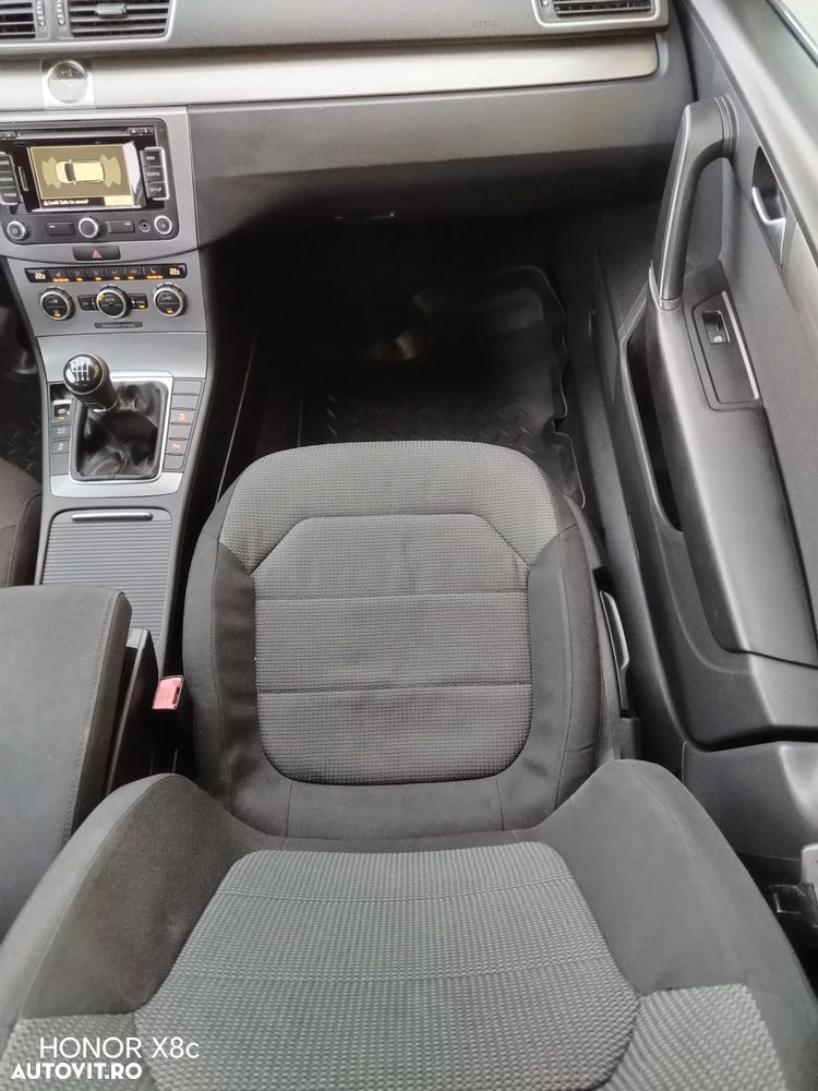 Volkswagen Passat 2.0 TDI Highline - 22