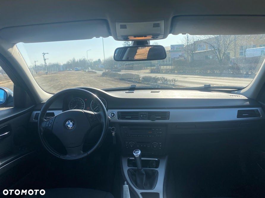BMW Seria 3 - 10