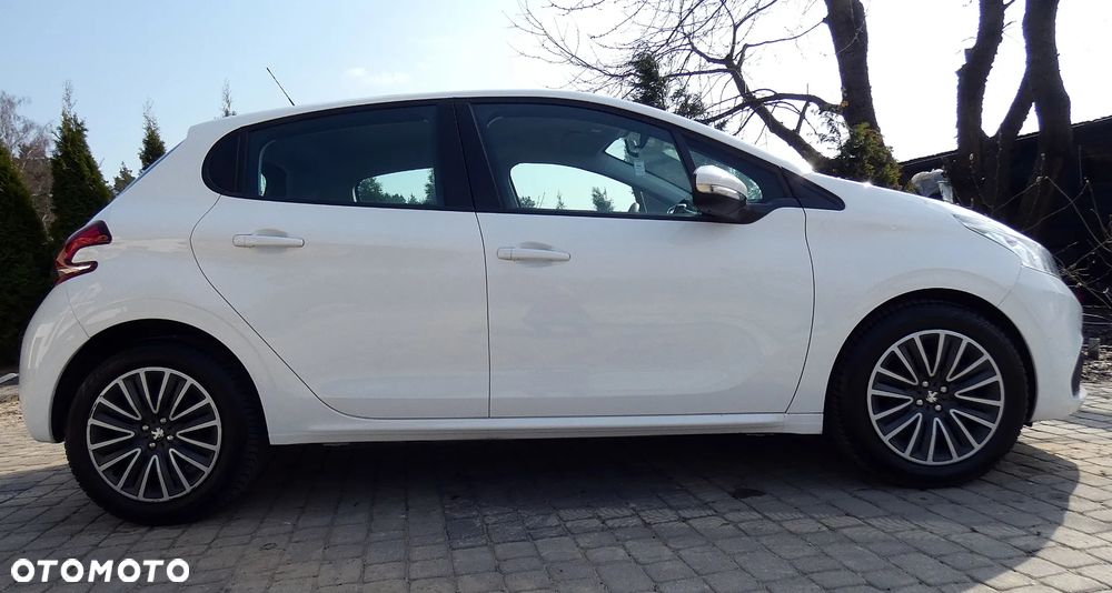 Peugeot 208 1.2 PureTech Active - 25