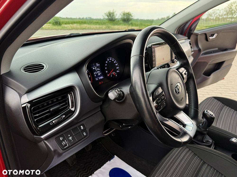 Kia Stonic 1.4 L - 28