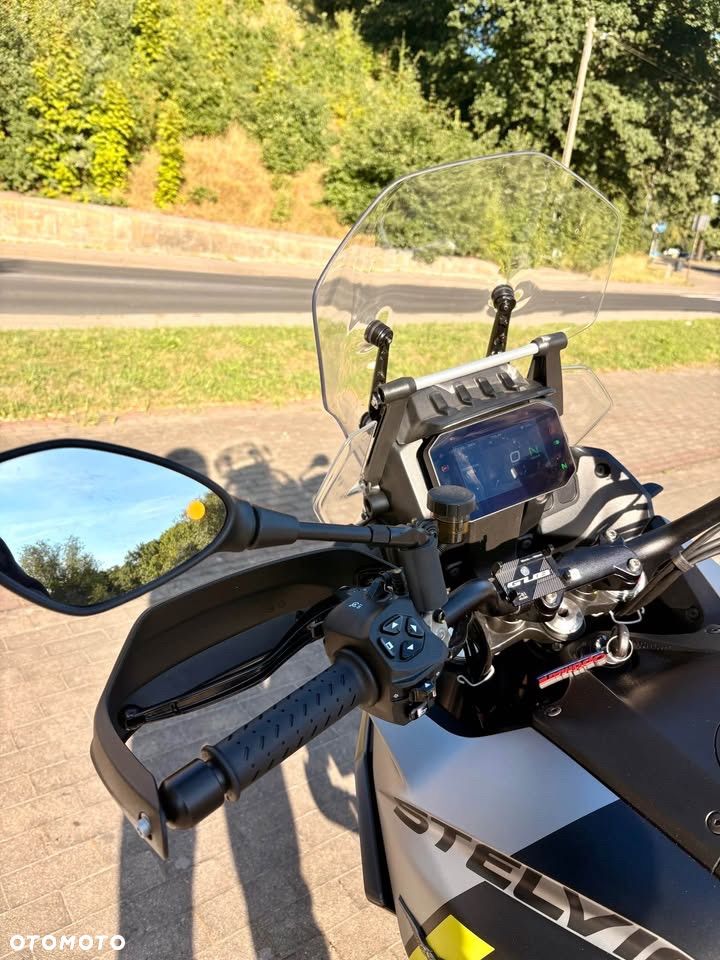 Moto Guzzi Stelvio - 5