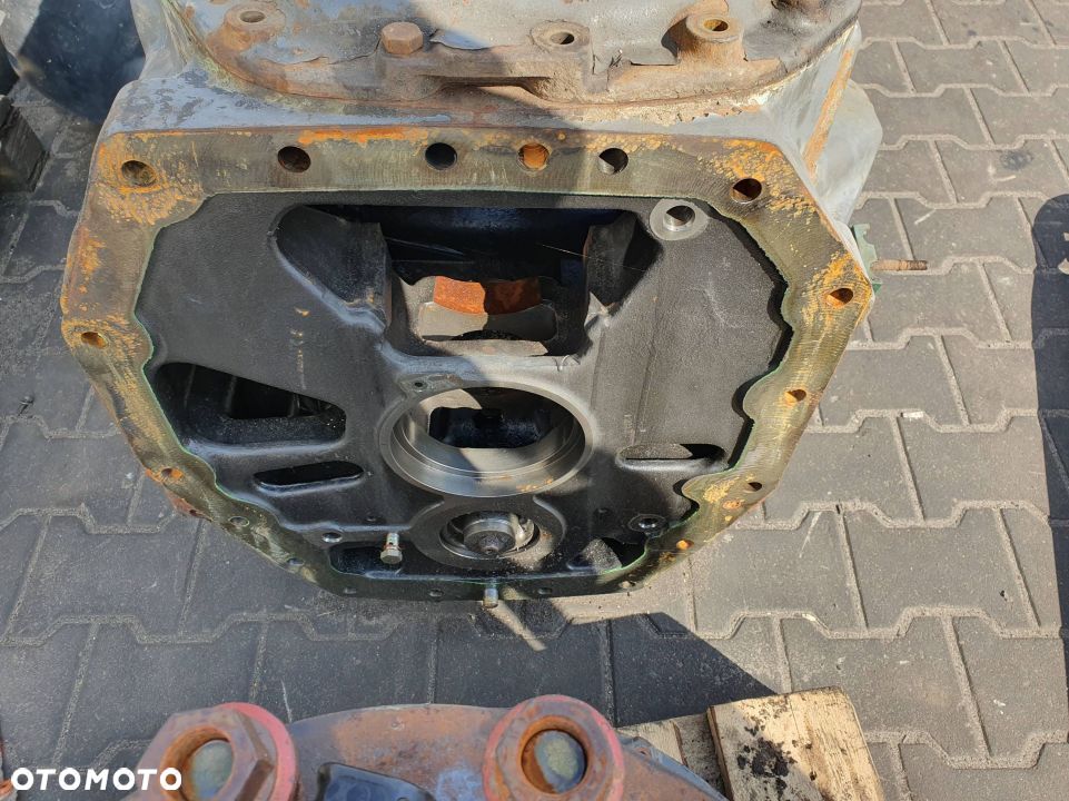 OBUDOWA TRAKTOR FENDT 926 VARIO SKRZYNI ML260 - 4