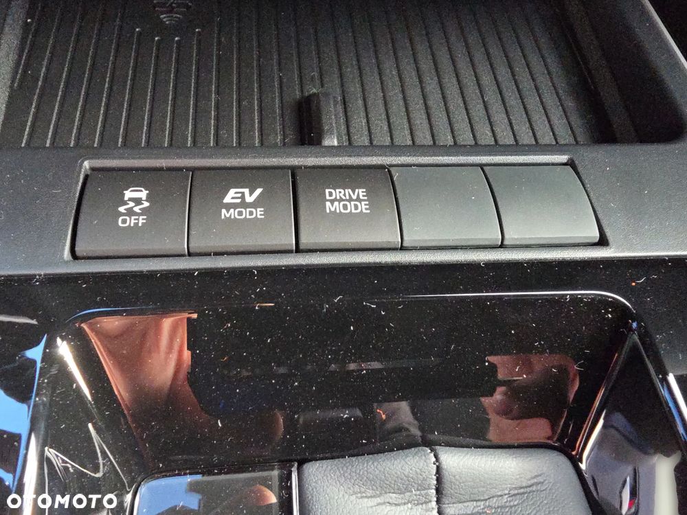 Toyota Corolla Cross 2.0 Hybrid Style - 29