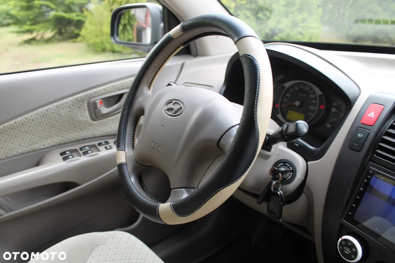 Hyundai Tucson 2.0 CRDi 2WD GLS - 23