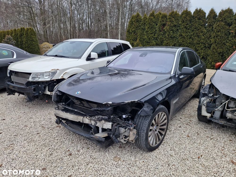 BMW Seria 7 750i L xDrive - 2