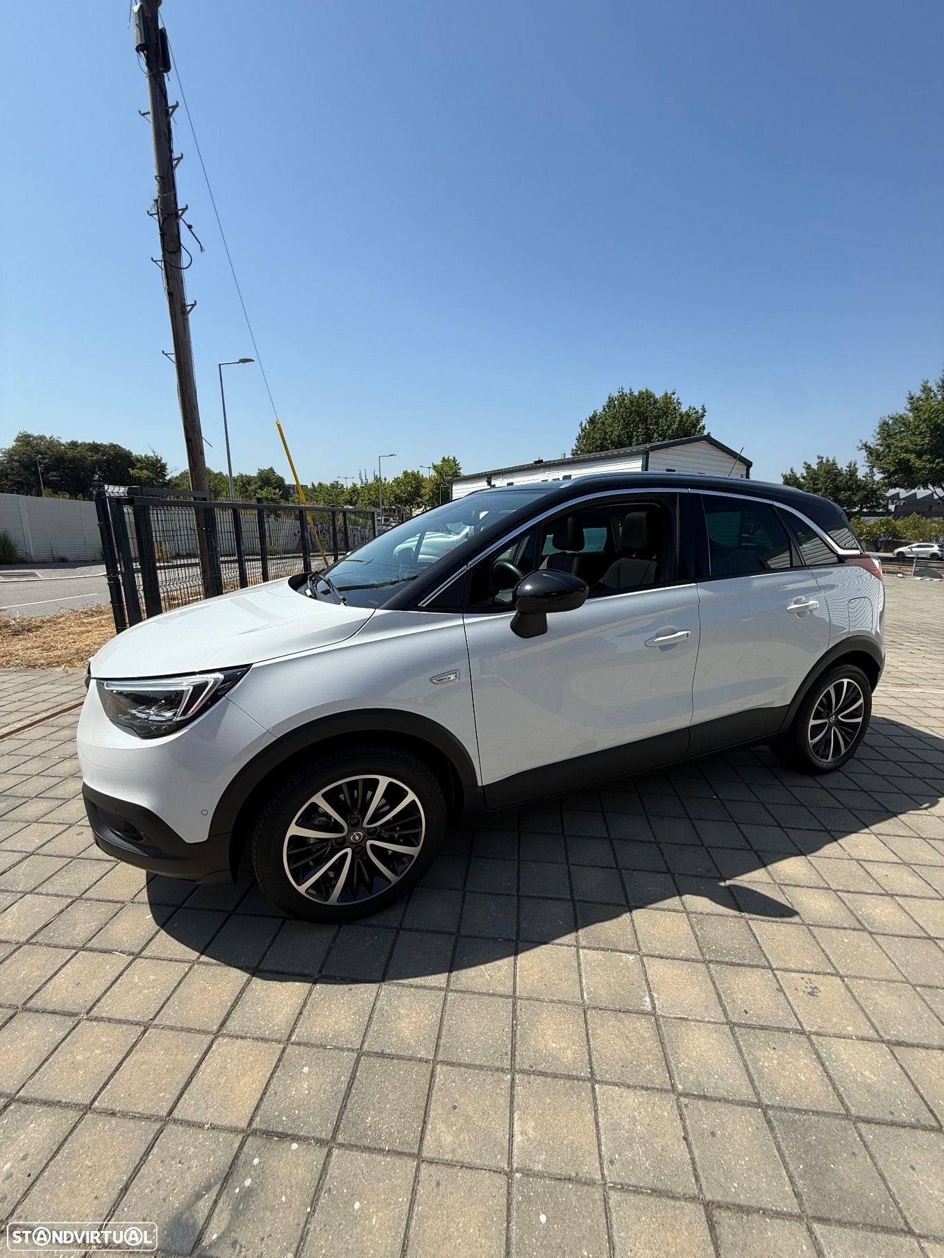 Opel Crossland X 1.2 T Ultimate - 1