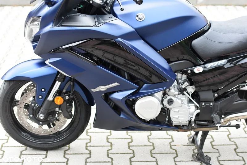 Yamaha FJR - 21