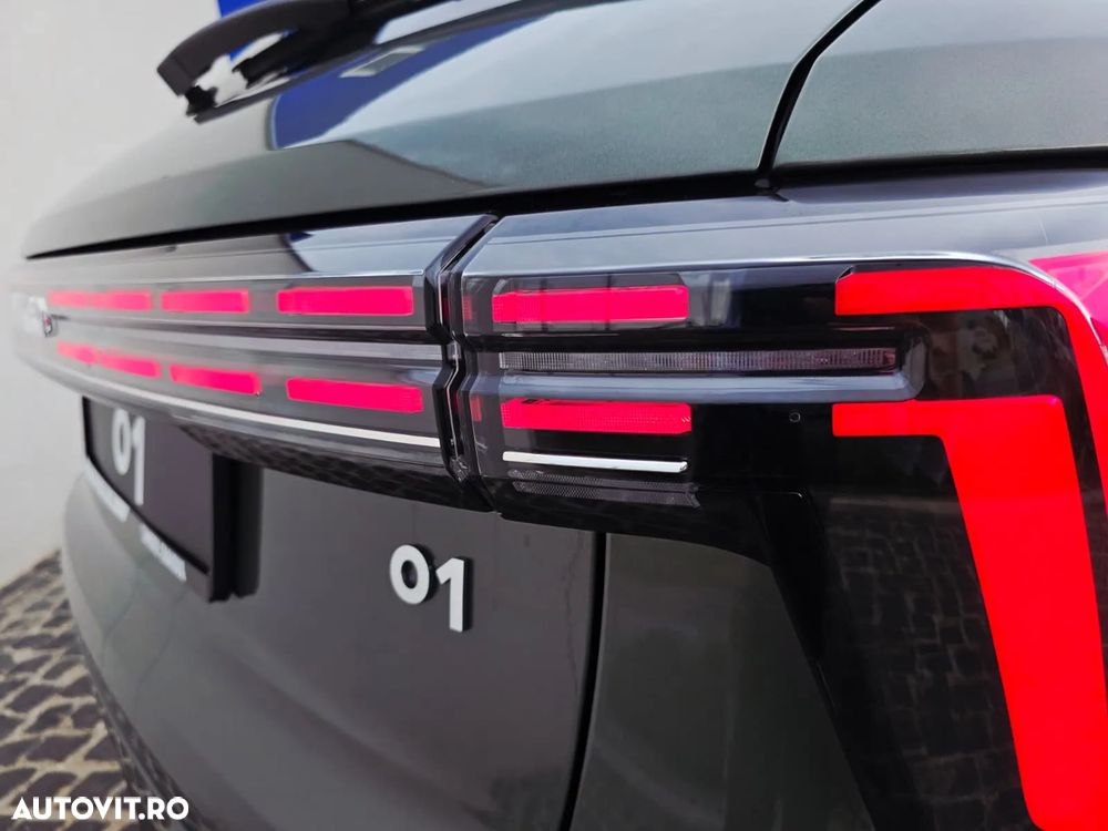Lynk&Co 01 - 8