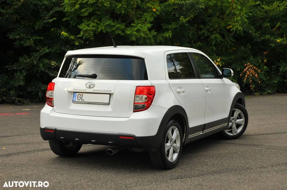Toyota Urban Cruiser 1.33 4x2 Town - 8