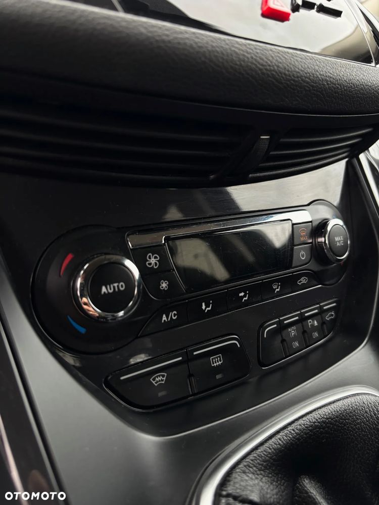 Ford Kuga 2.0 TDCi 4WD Titanium Plus - 10