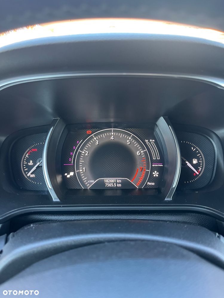 Renault Megane 1.6 TCe GT EDC - 7