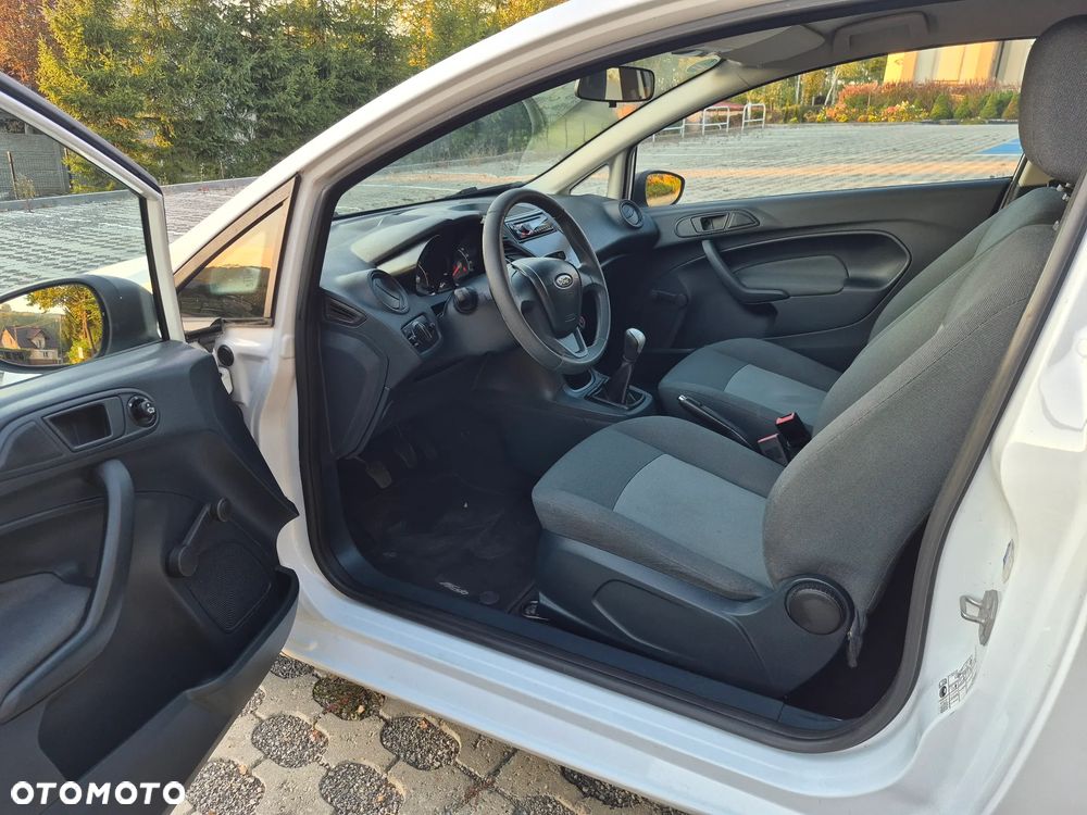 Ford Fiesta - 9