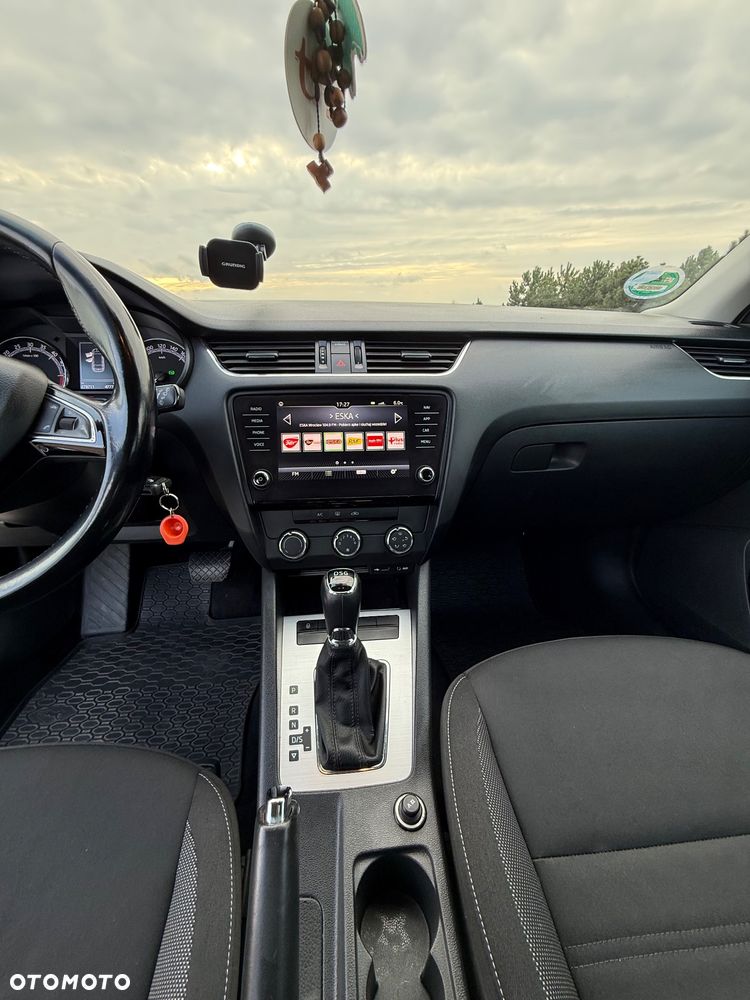 Skoda Octavia 2.0 TDI DSG Ambition - 9