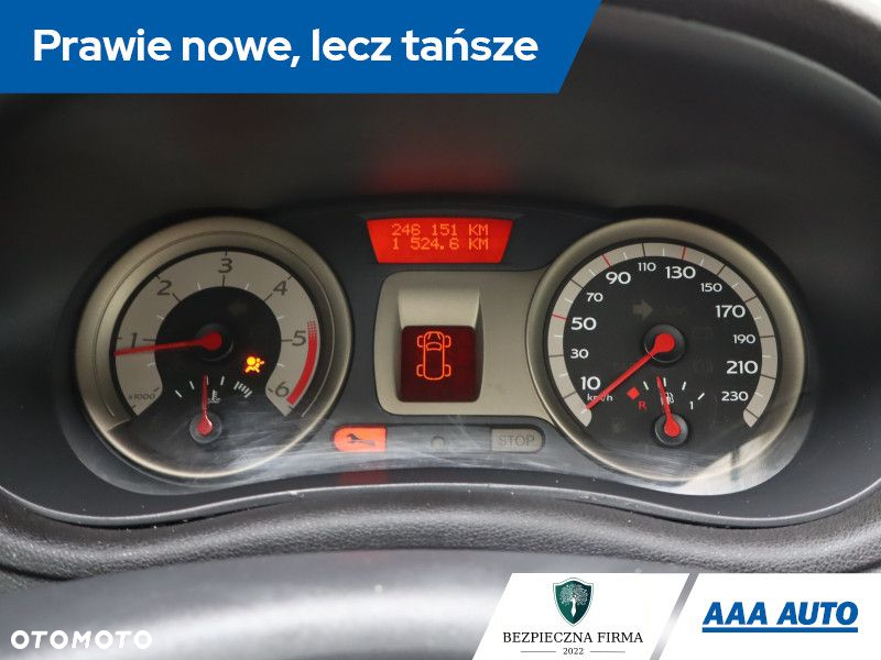 Renault Clio - 12