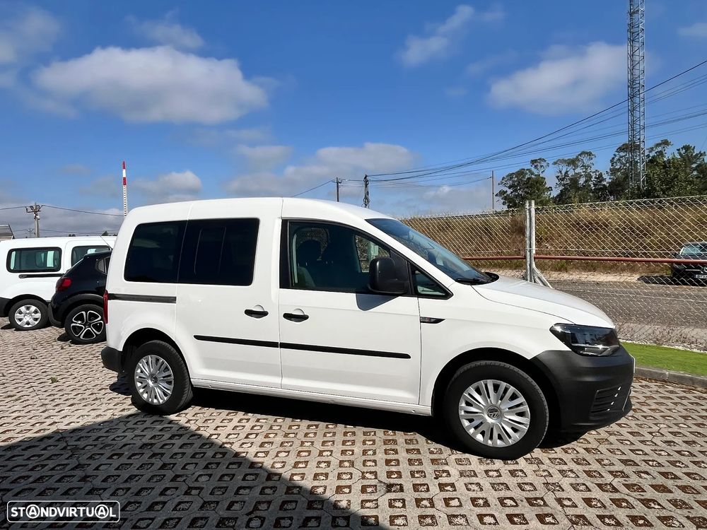 VW CADDY 2.0 TDI 102cv 3 Lugares - 5