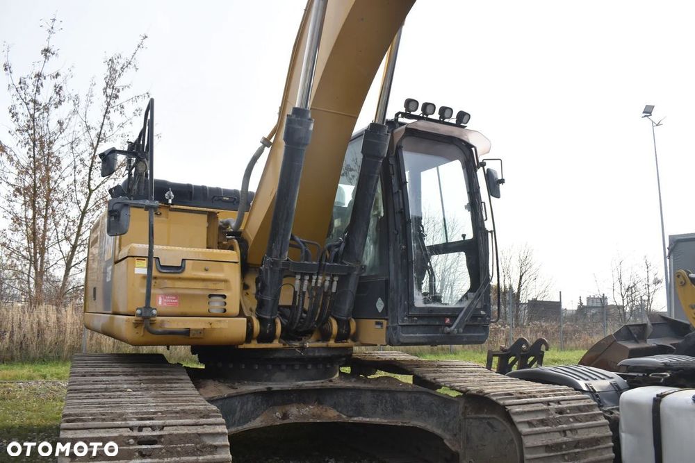 Caterpillar 326FL - 21