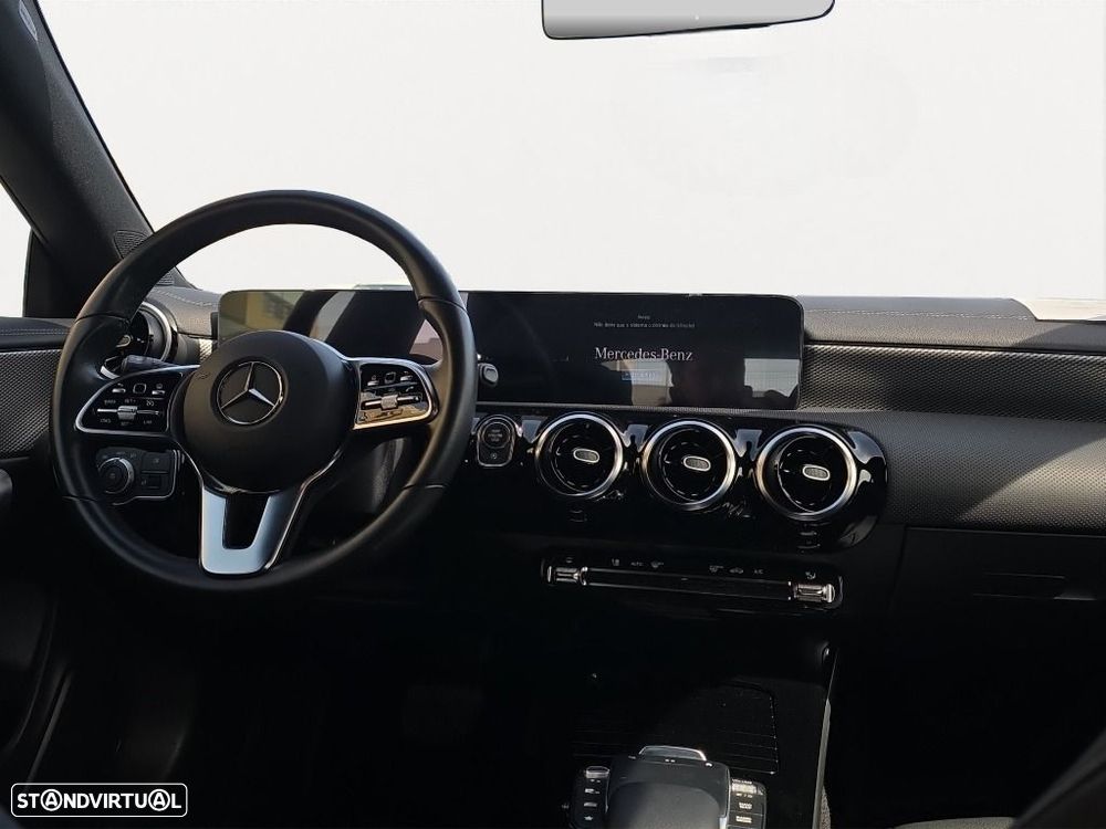 Mercedes-Benz CLA 180 - 12