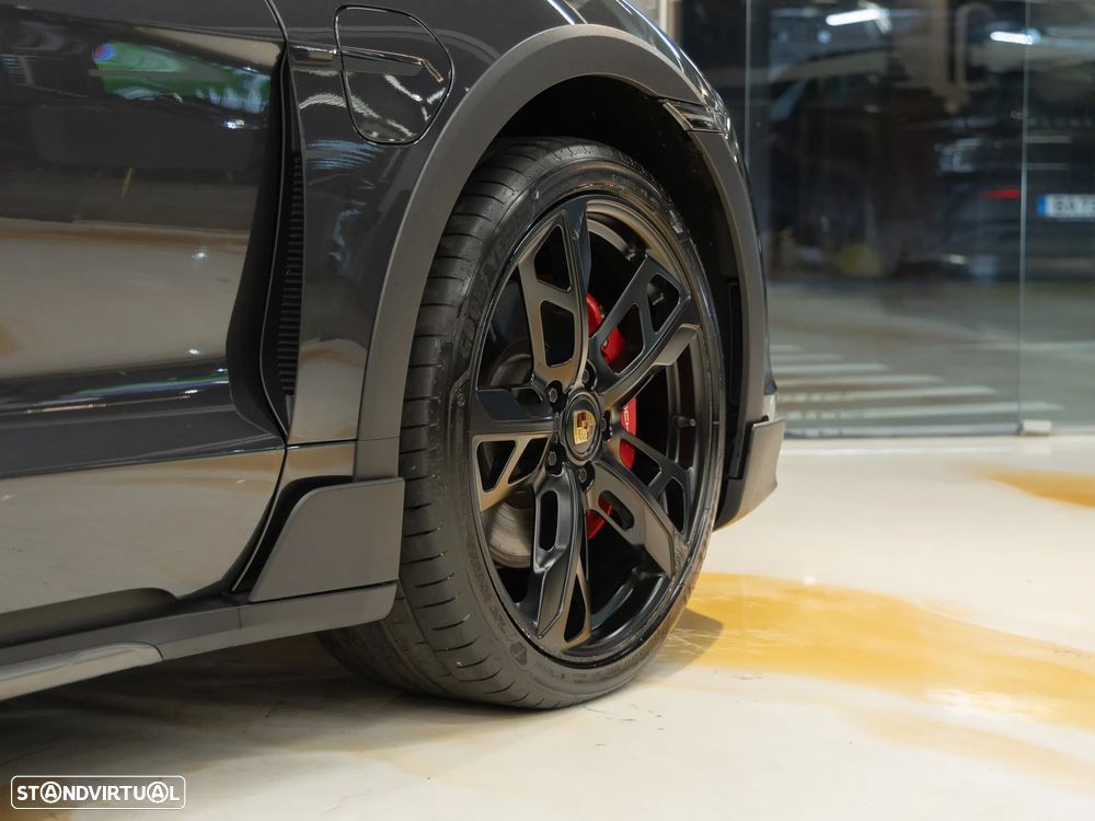 Porsche Taycan 4S - 23