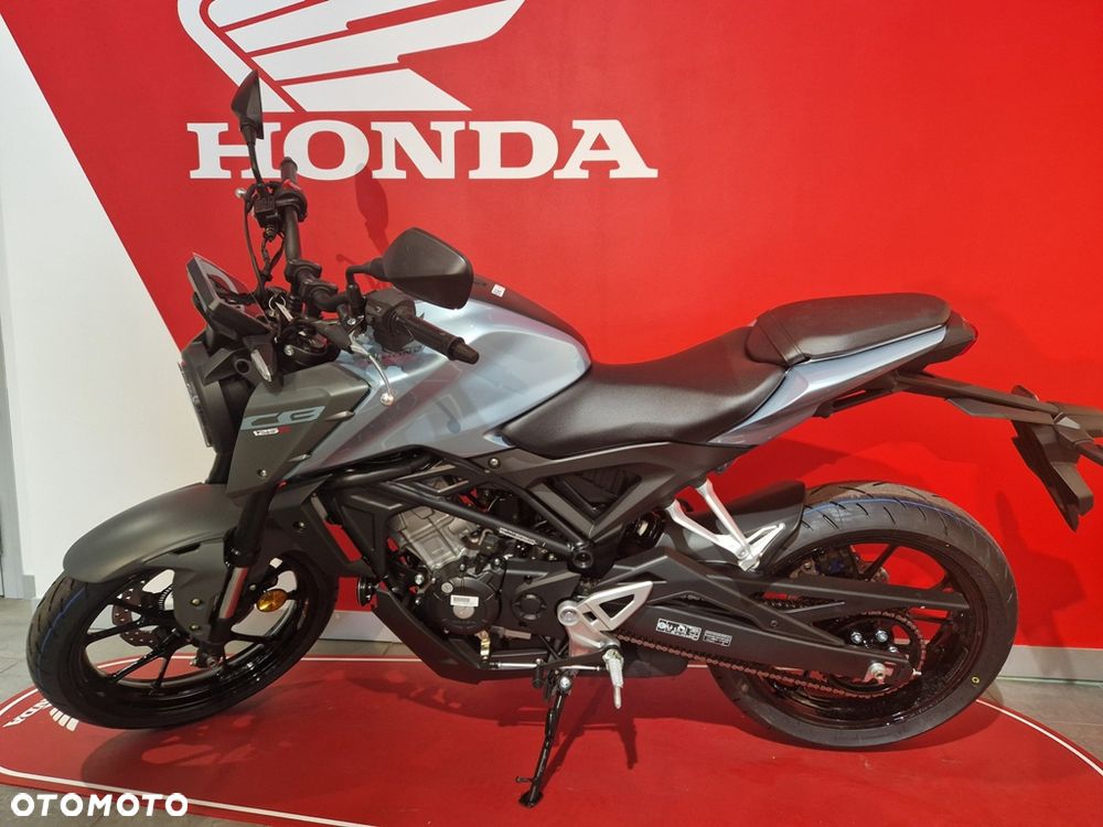 Honda CB - 1