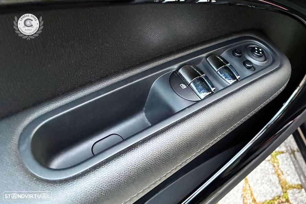 MINI Countryman John Cooper Works ALL4 - 32