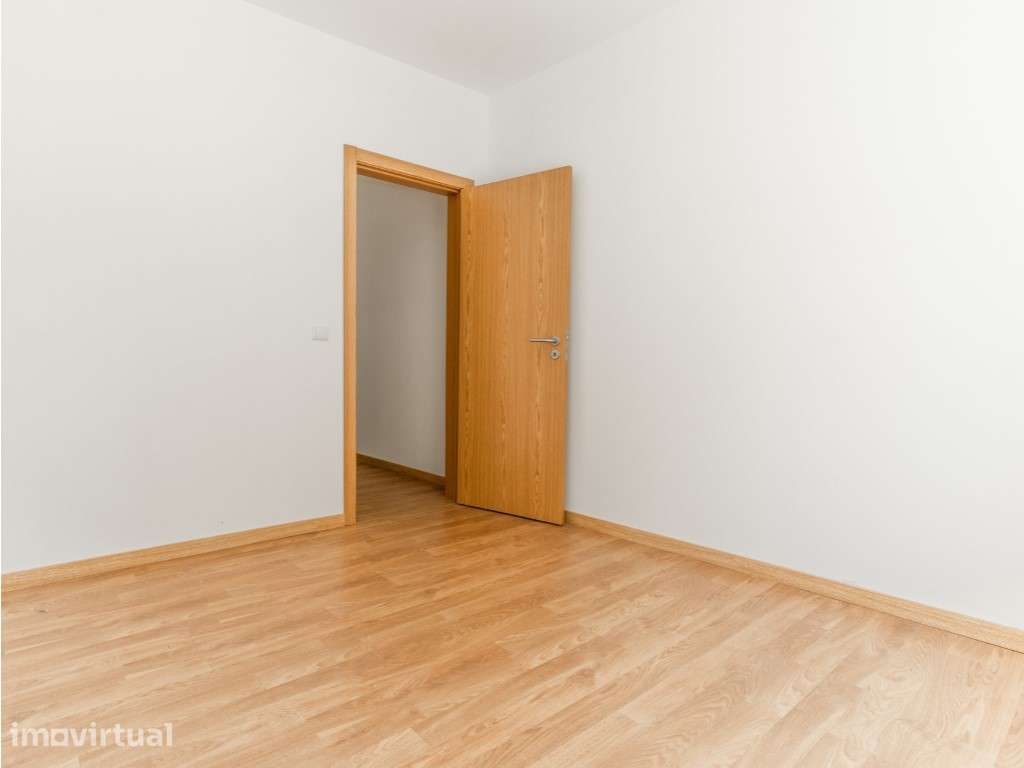 Apartamento T2 remodelado - Grande imagem: 3/13
