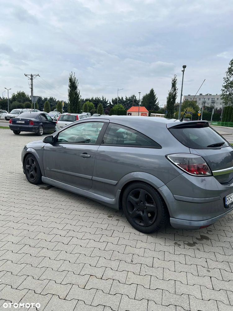 Opel Astra 1.9 CDTI Sport - 4