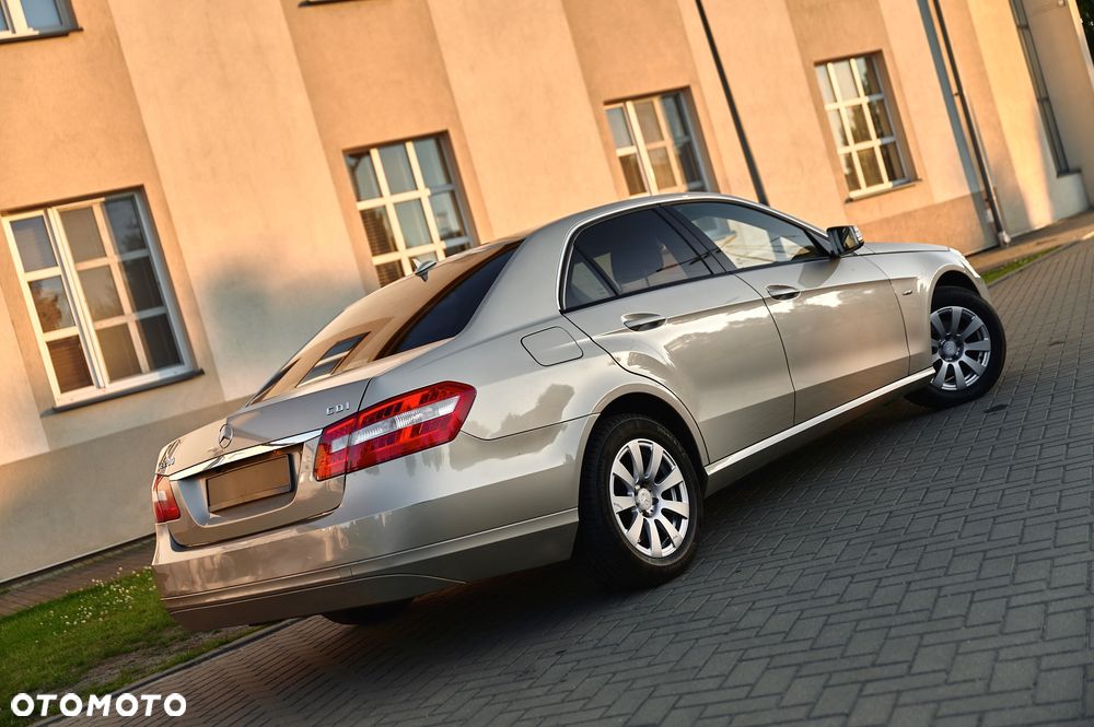 Mercedes-Benz Klasa E 200 CDI - 4