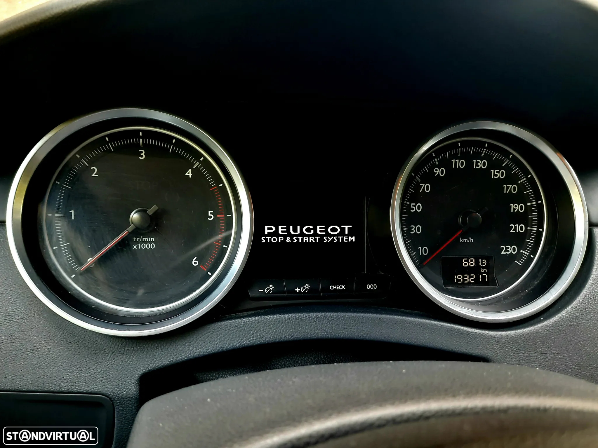 Peugeot 508 SW 1.6 BlueHDi Allure - 11
