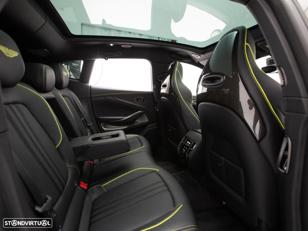 Aston Martin DBX 707 - 11