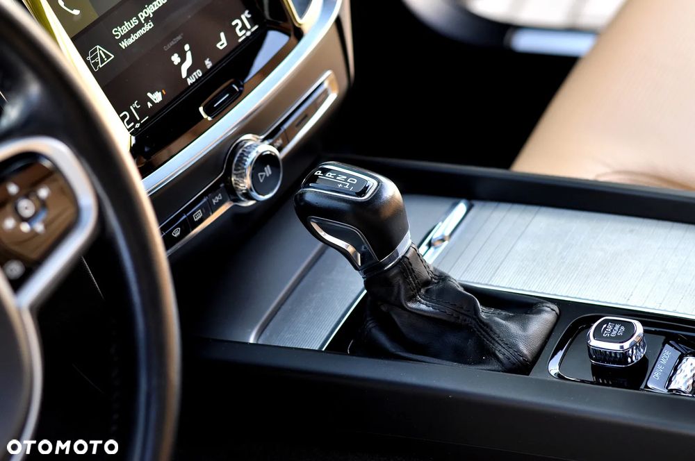 Volvo V60 D4 Geartronic Inscription - 32