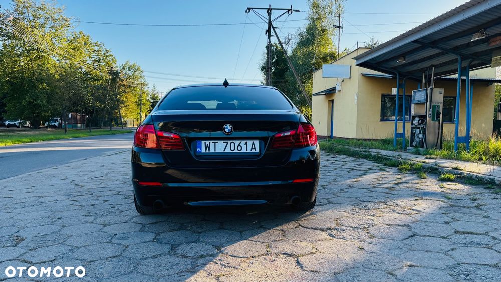 BMW Seria 5 535i xDrive - 10