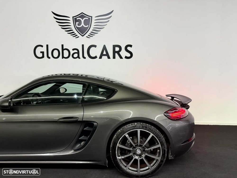 Porsche 718 Cayman - 10