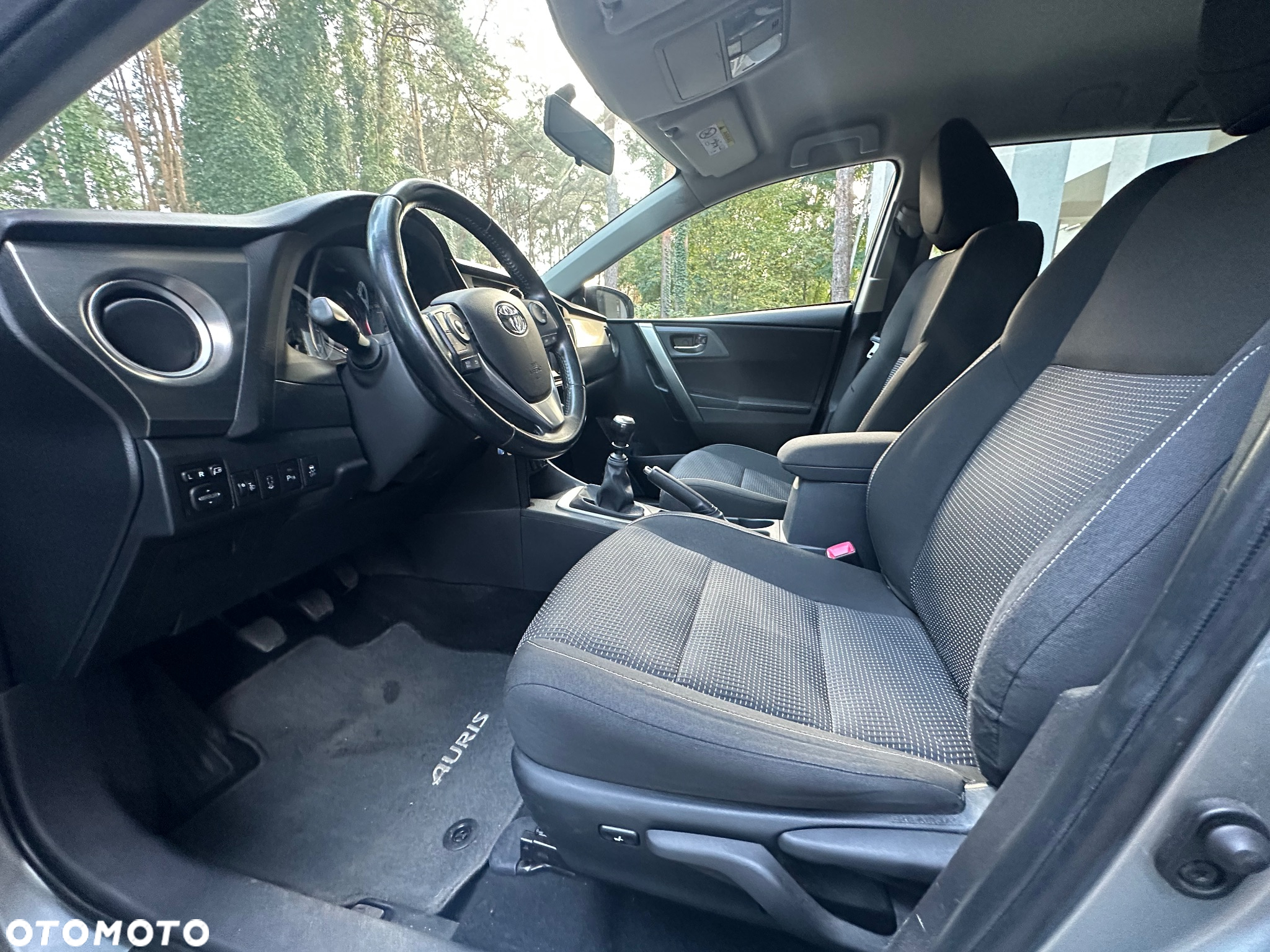 Toyota Auris 1.6 Edition - 16