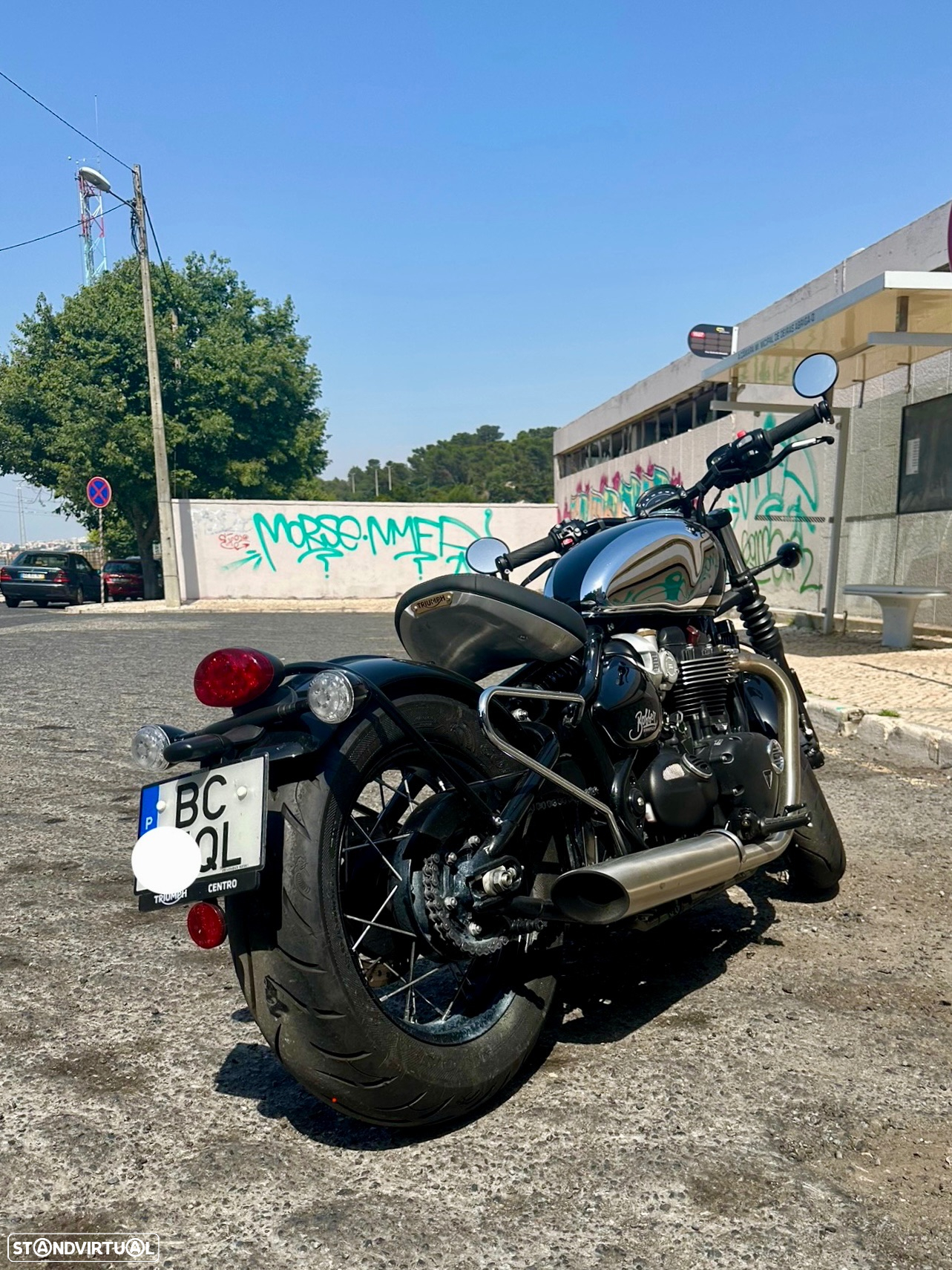 Triumph Bonneville Bobber Chrome (Ed. Especial) - 4