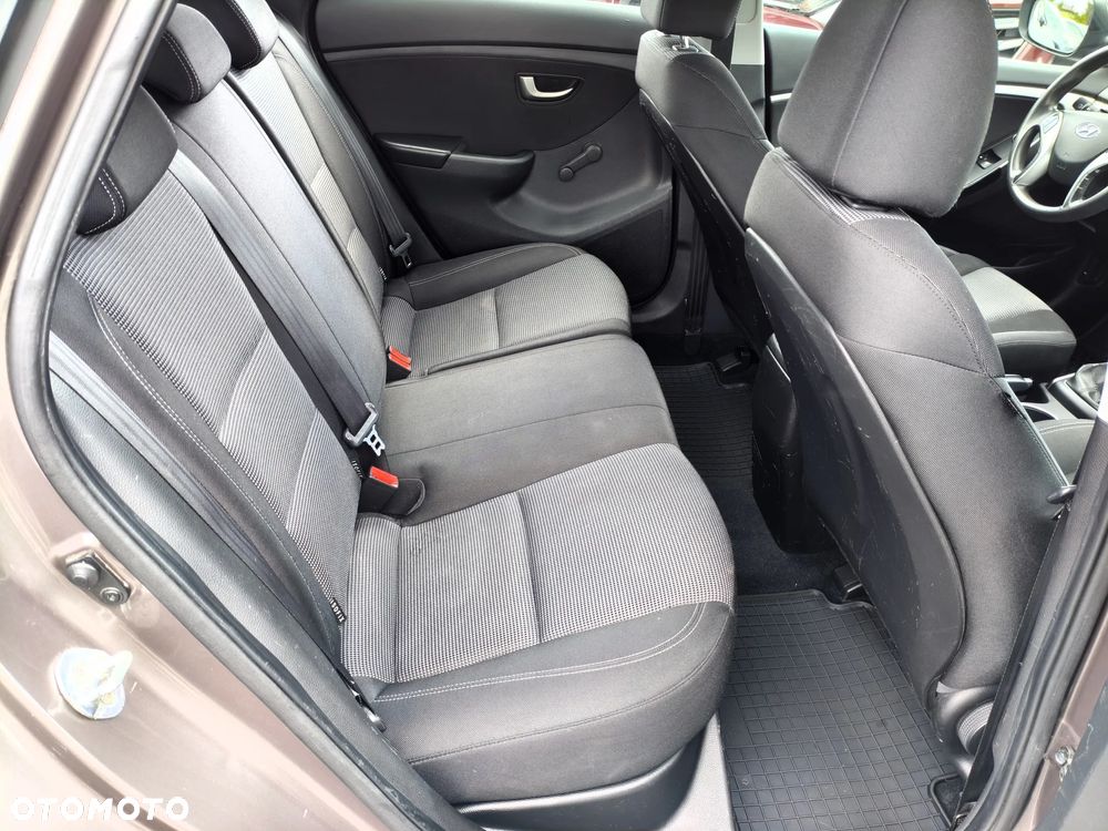 Hyundai i30 i30cw 1.4 Classic - 20