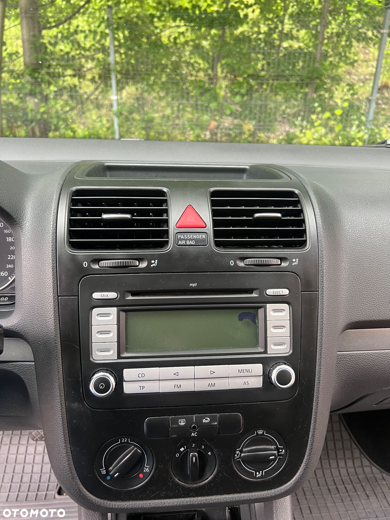 Volkswagen Golf - 26